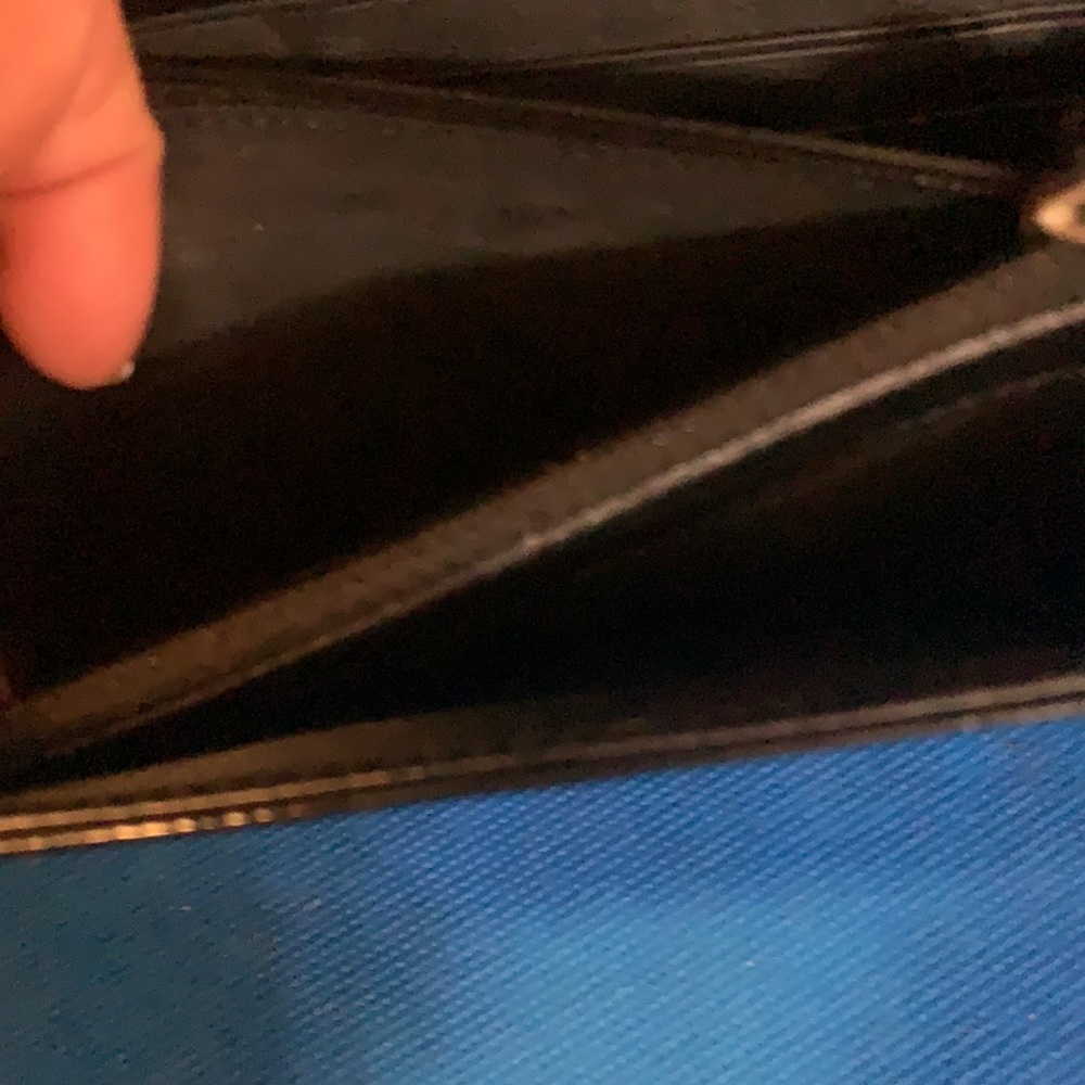Dior signature Patent Leather Wallet - Picture 11 of 12
